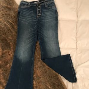 Wrangler Flare Leg  Button Up Jeans